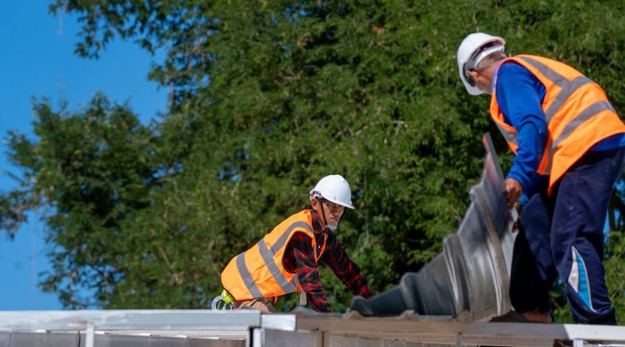 Expert Emergency Roof Repairs services in Fort Campbell, KY